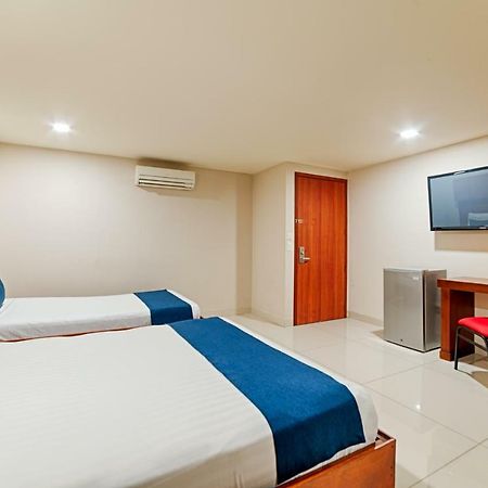 Hotel Caribe 79 Баранкила Екстериор снимка