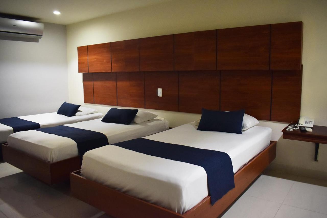 Hotel Caribe 79 Баранкила Екстериор снимка