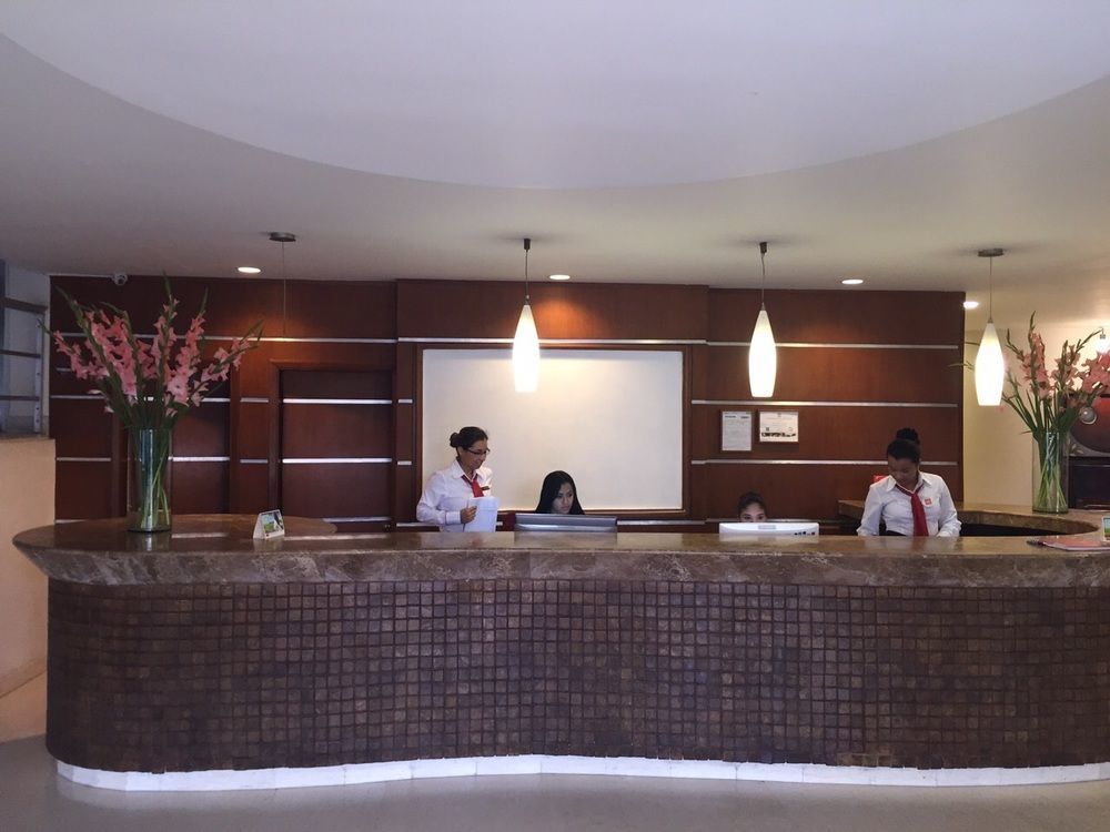 Hotel Caribe 79 Баранкила Екстериор снимка