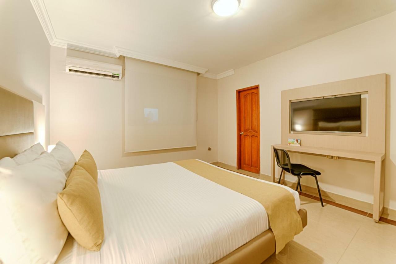 Hotel Caribe 79 Баранкила Екстериор снимка