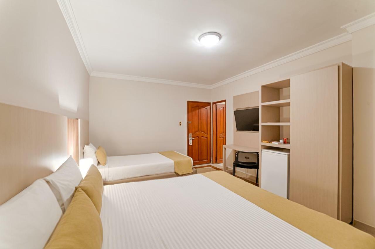 Hotel Caribe 79 Баранкила Екстериор снимка